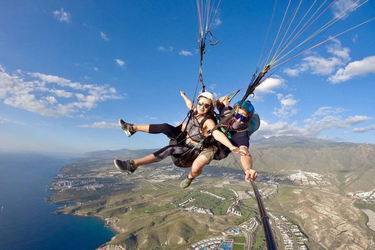 Read more about the article PARAGLIDING IN ADEJE