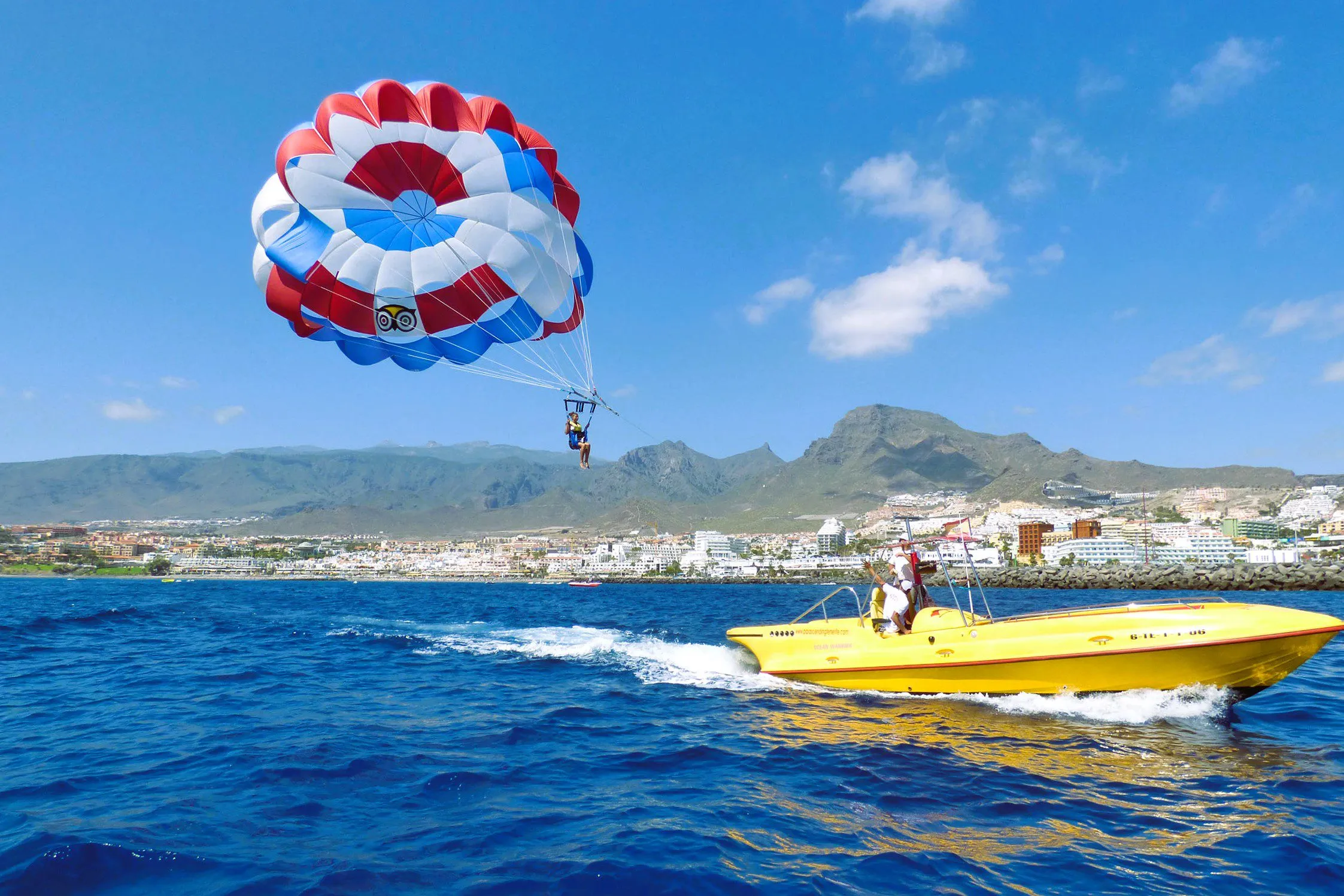Read more about the article PARASAILING