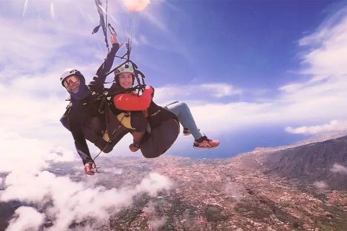 Read more about the article PARAGLIDING IN LOS REALEJOS